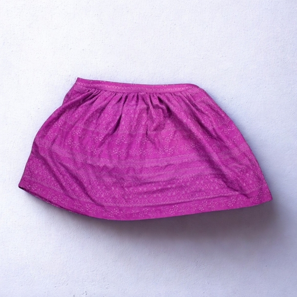 Two Girl's Old Navy Skirts (S6-7) - Picture 3 of 9